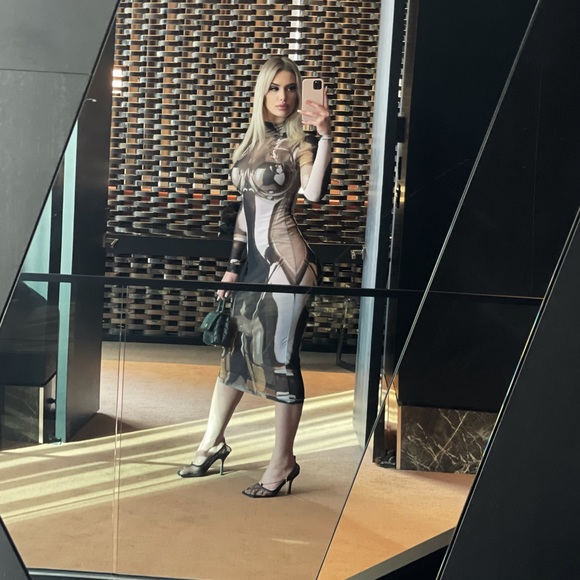 Mesh midi dress - Picture 3 of 5